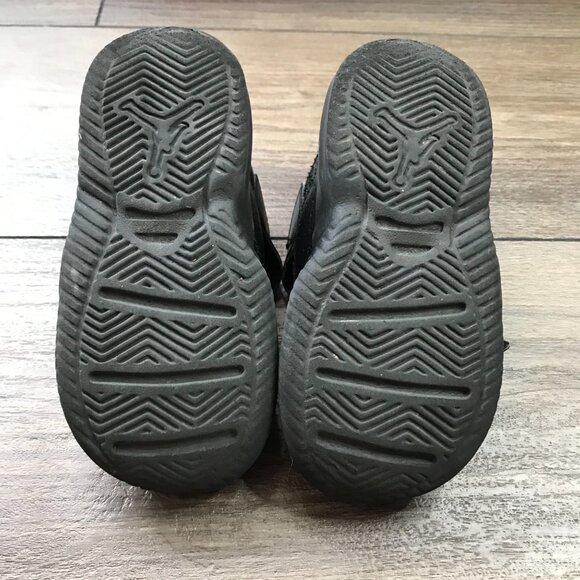 Nike Jordan Stay Loyal TD Triple Black Sneakers Unisex Toddler 9C DC7231-002 - Picture 4 of 11